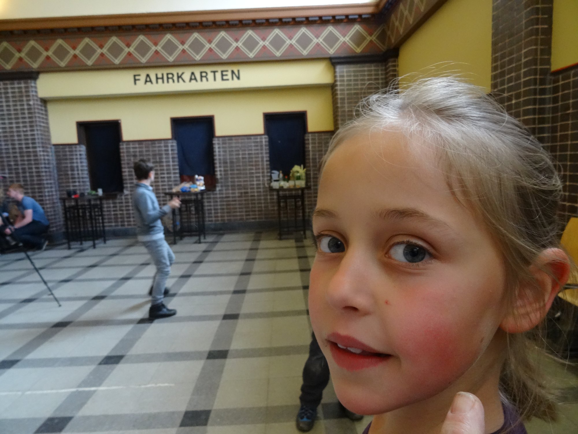 Zoom /zurueck = Klick ins Bild