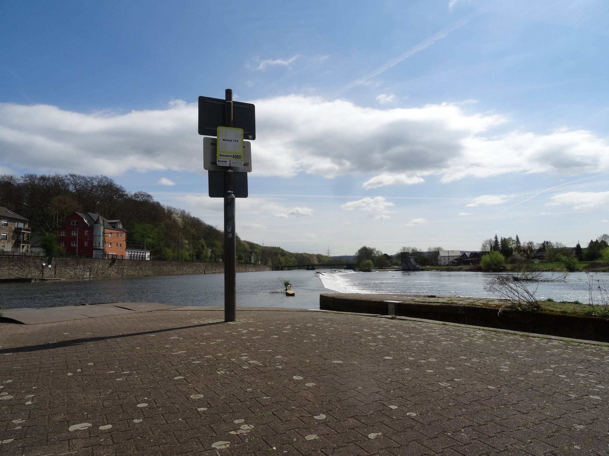 Zoom /zurueck = Klick ins Bild