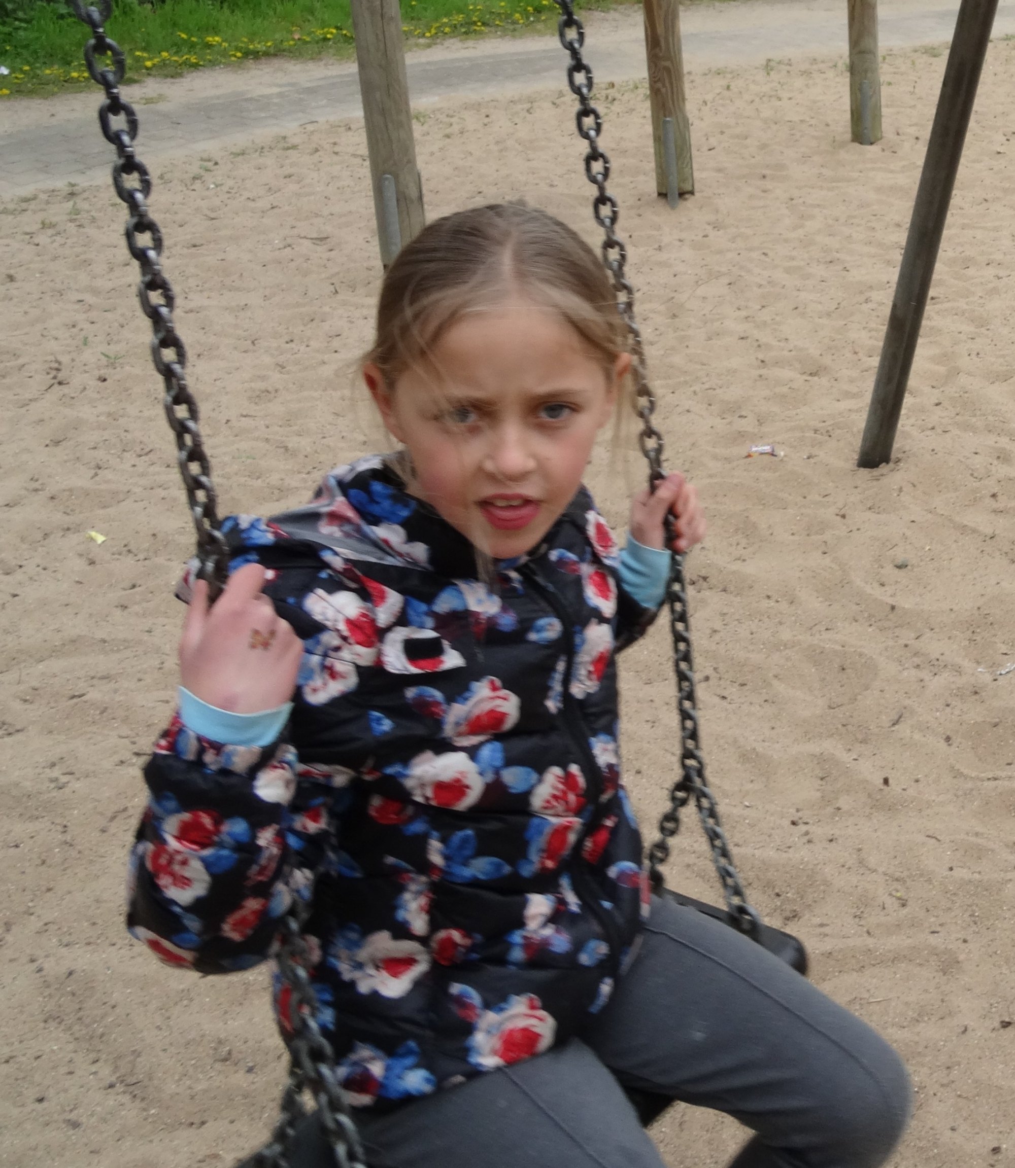 Zoom /zurueck = Klick ins Bild